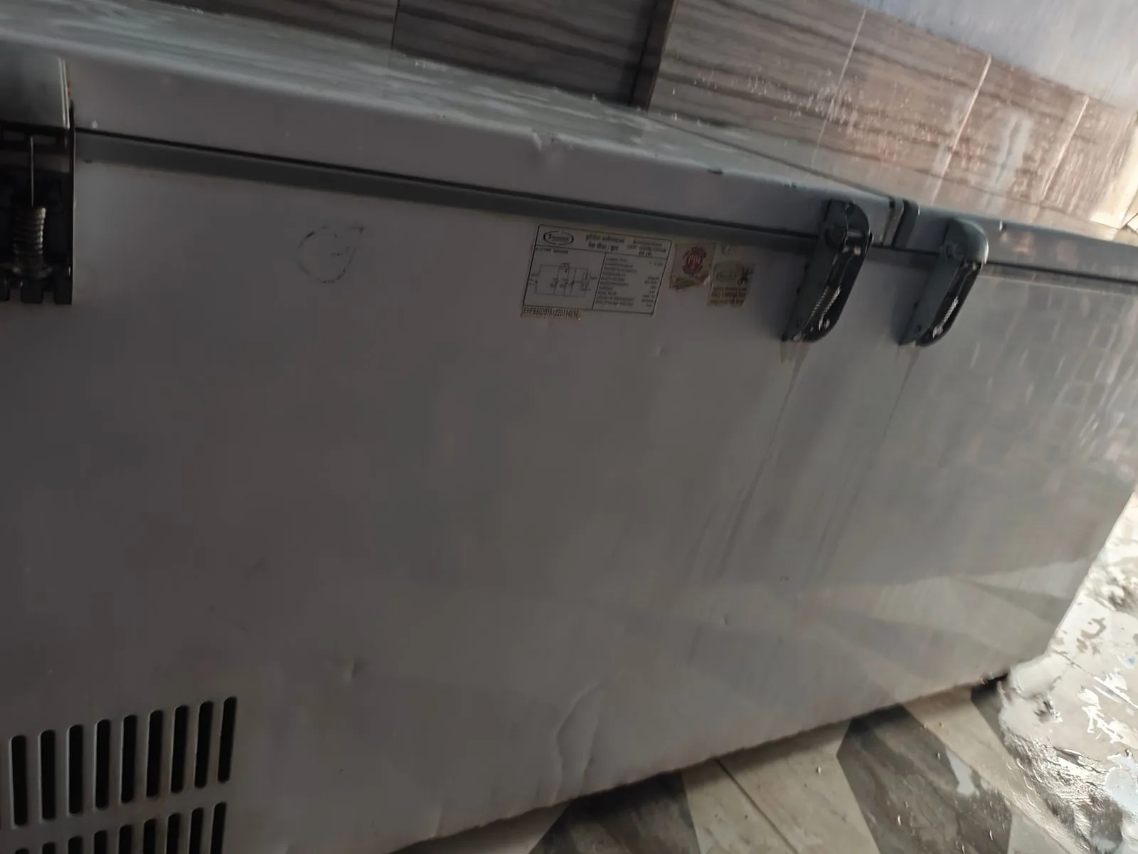 D freezer 650 litter - Thumbnail 3