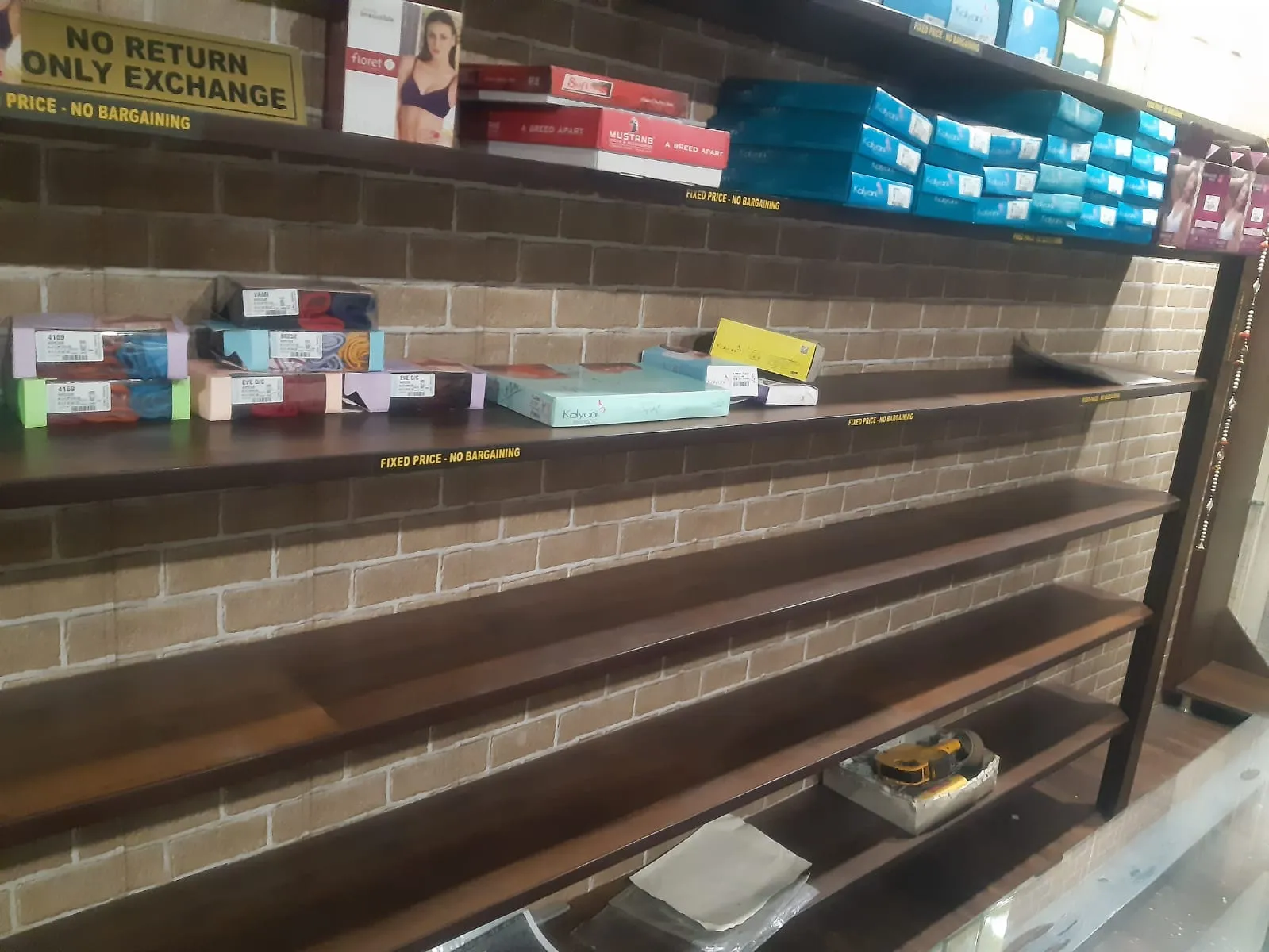 DISPLAY AND HANGING RACKS for sale in LUDHIANA, Punjab