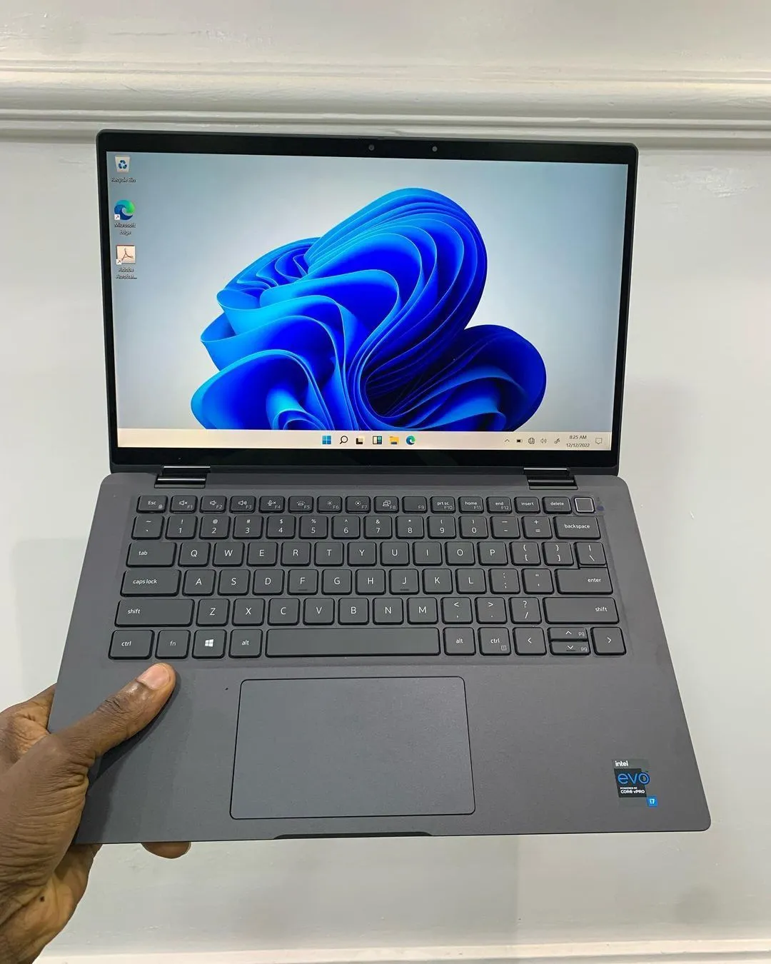 Dell Lattitude - Thumbnail 3
