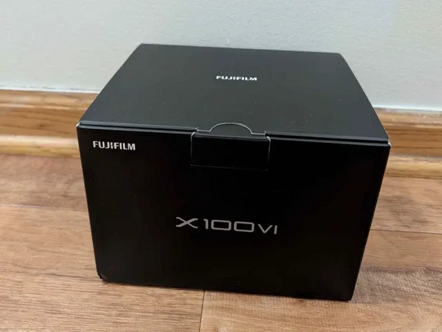 Brand New , Original Fujifilm X100VI Digital Camera With Zero Shutter Count. for sale in Mumbai, Maharashtra