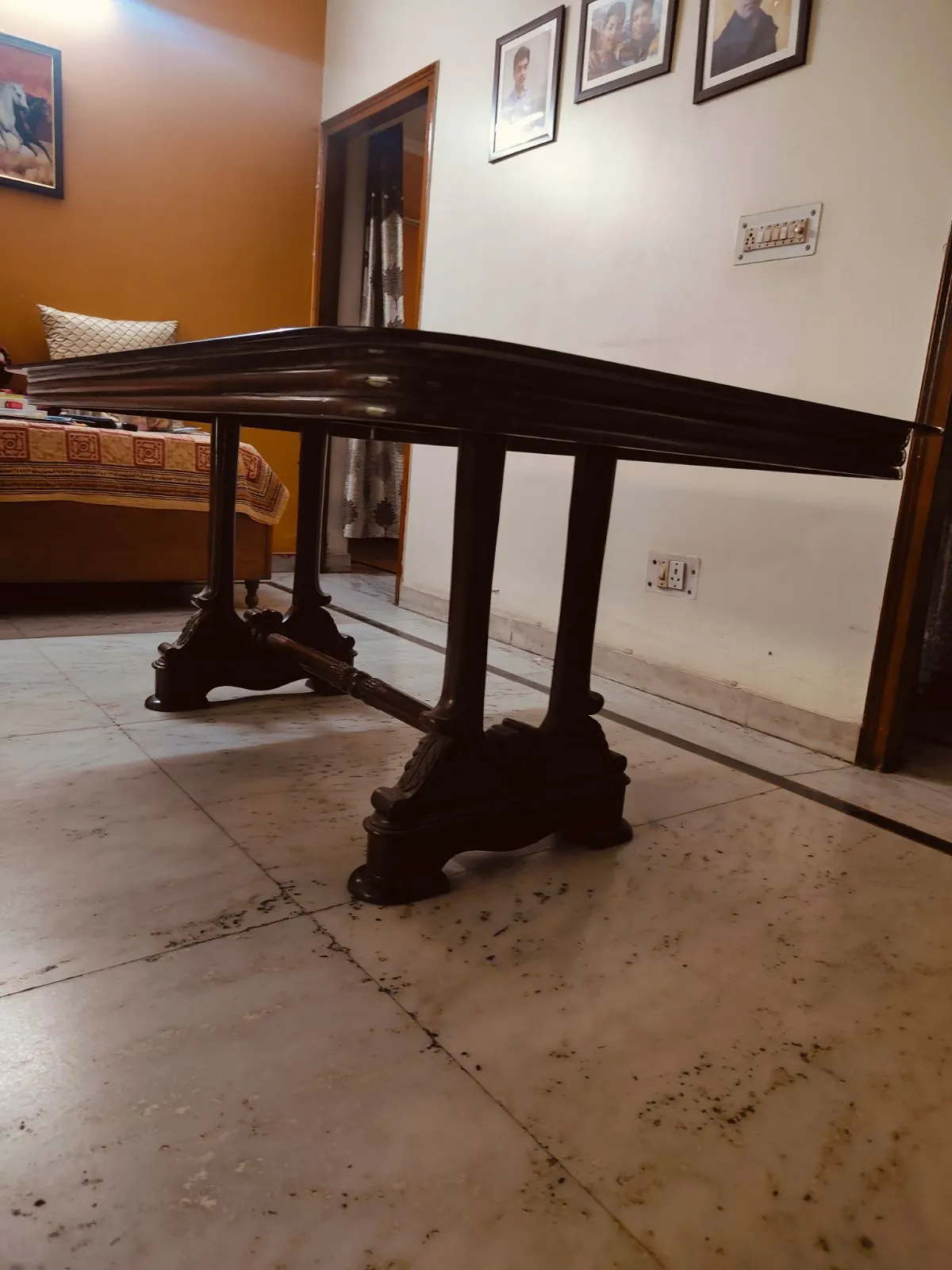 Dining table with chairs - Thumbnail 2