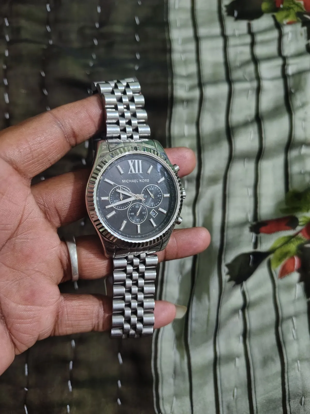 Original Michael Kors MK8602 Men's Chronograph Watch – ₹12,999 for sale in Pune, Maharashtra