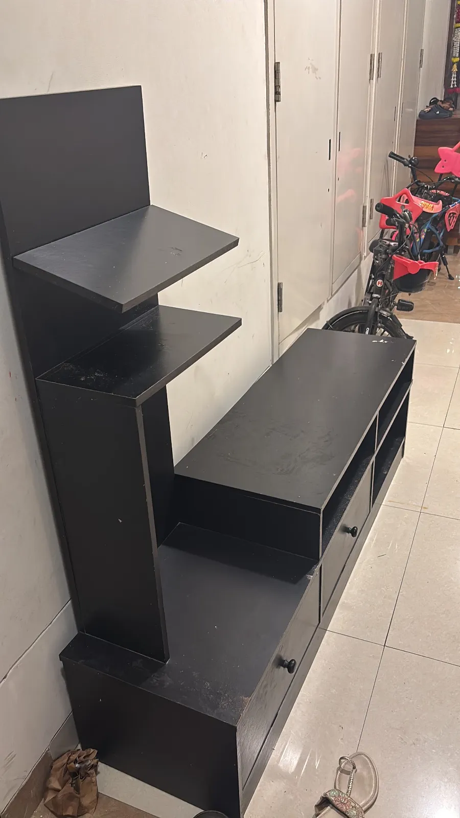Wooden long TV unit for sale in Thane, Maharashtra