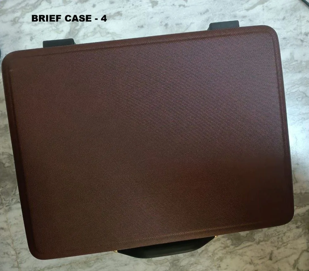 Set of Brief cases & Side bags - Thumbnail 6