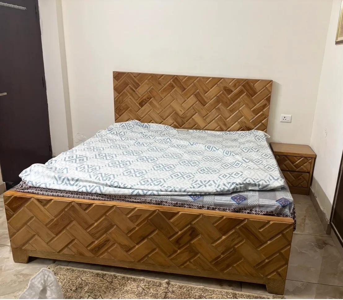 Double bed box type with side tables for sale in Sonipat, Haryana