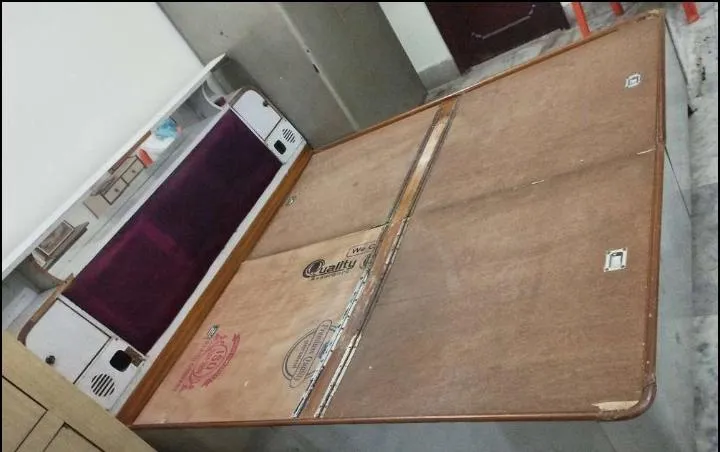 Double bed with boxes for sale in Meerut, Uttar Pradesh