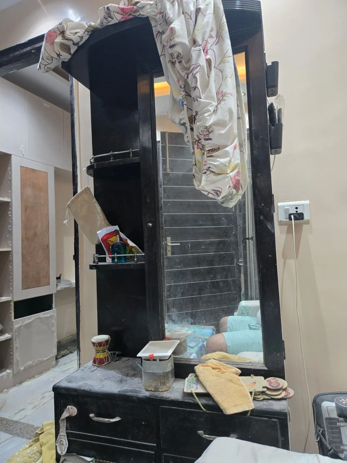 Dressing table for sale in New delhi, Delhi