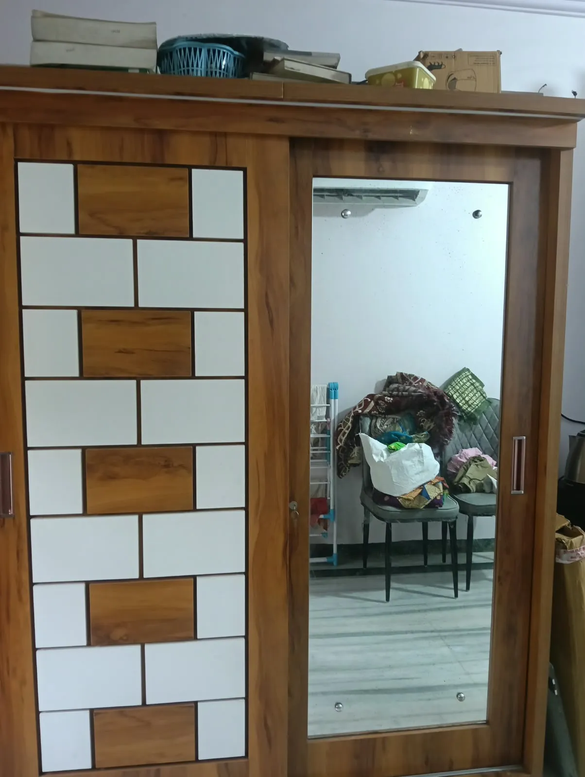 Double Door Wooden Wardrobe - Thumbnail 5