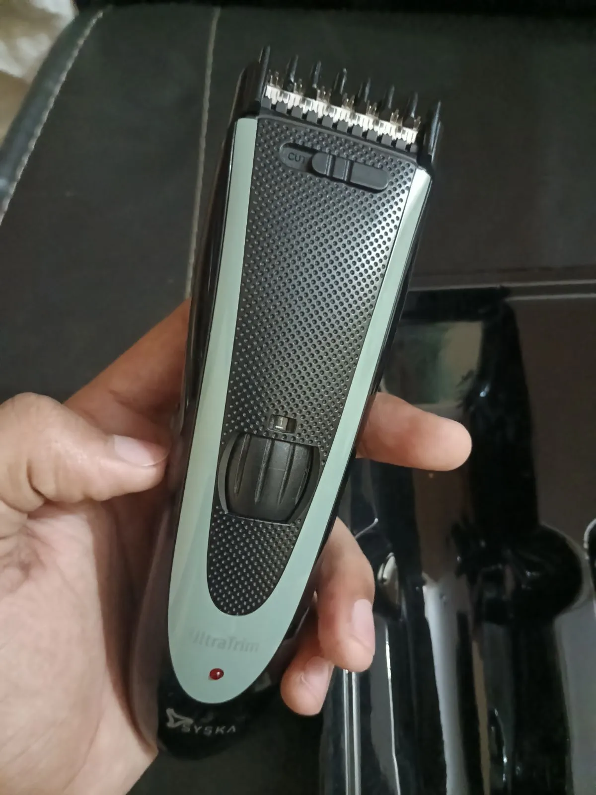 Syska HT1409 UltraSlim Trimmer - Thumbnail 4