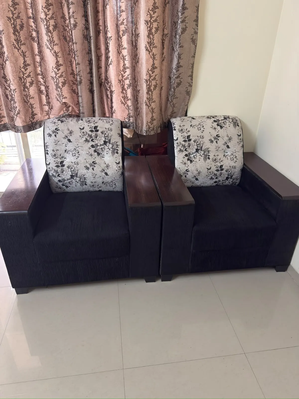 3+2 plywood sofa for sale in Ulwe, Maharashtra