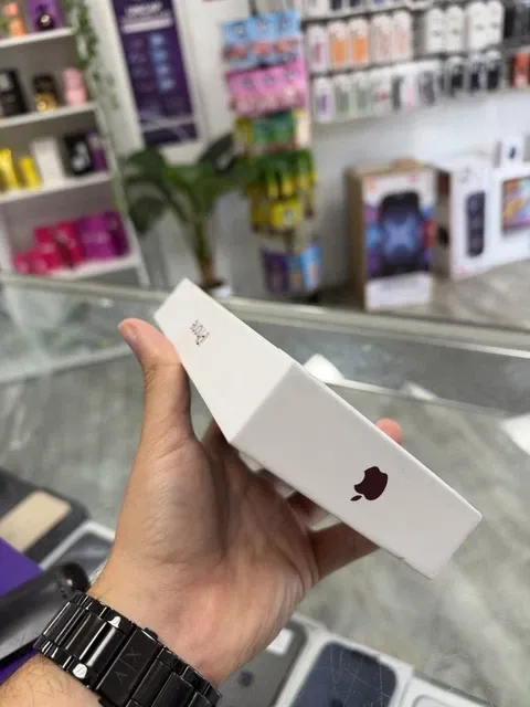 New Original Apple Iphone 18 Pro Max 512GB Physical Sim Unlocked + Warranty. - Thumbnail 2