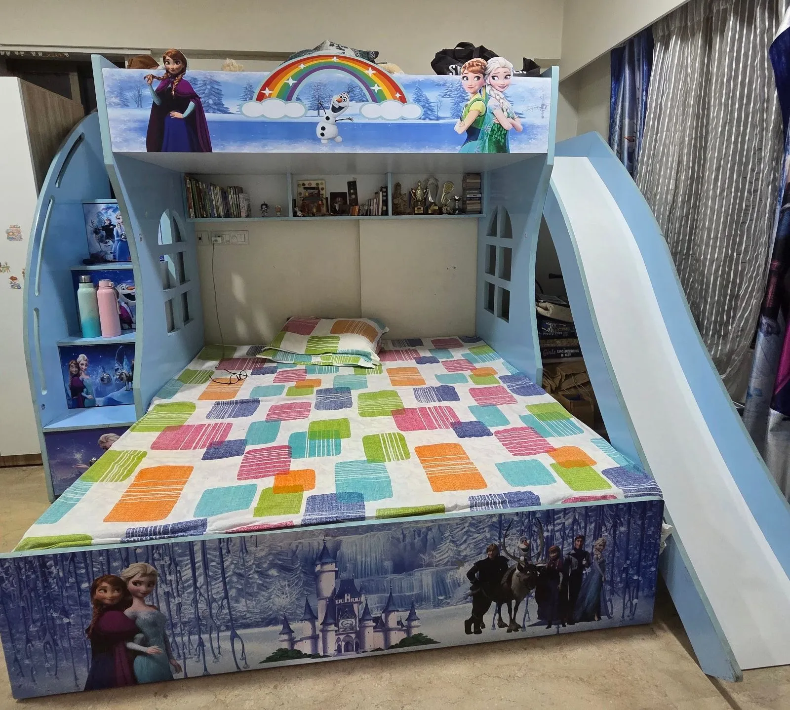Bunk bed for sale in Mumbai, Maharashtra