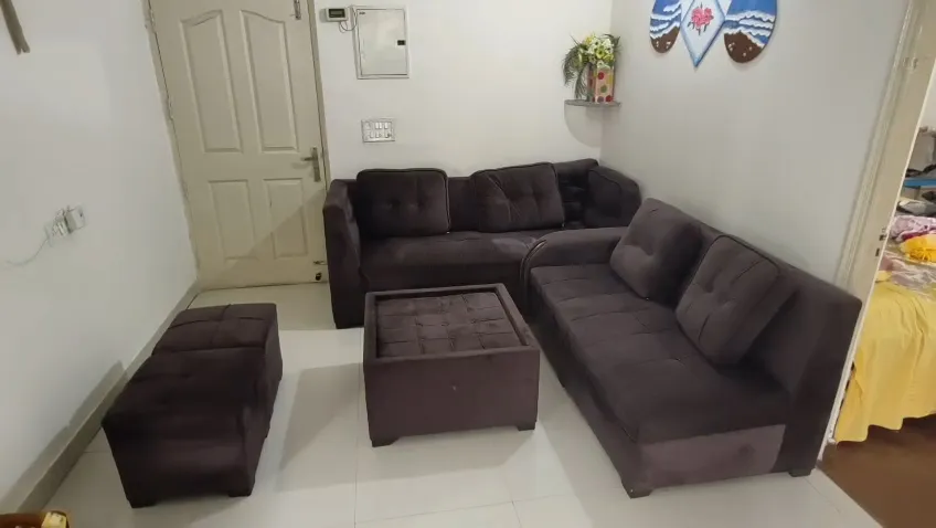 Sofa for sale in Noida, Uttar Pradesh