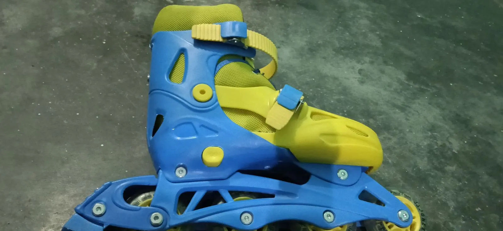 JJ yonex skates - Thumbnail 4