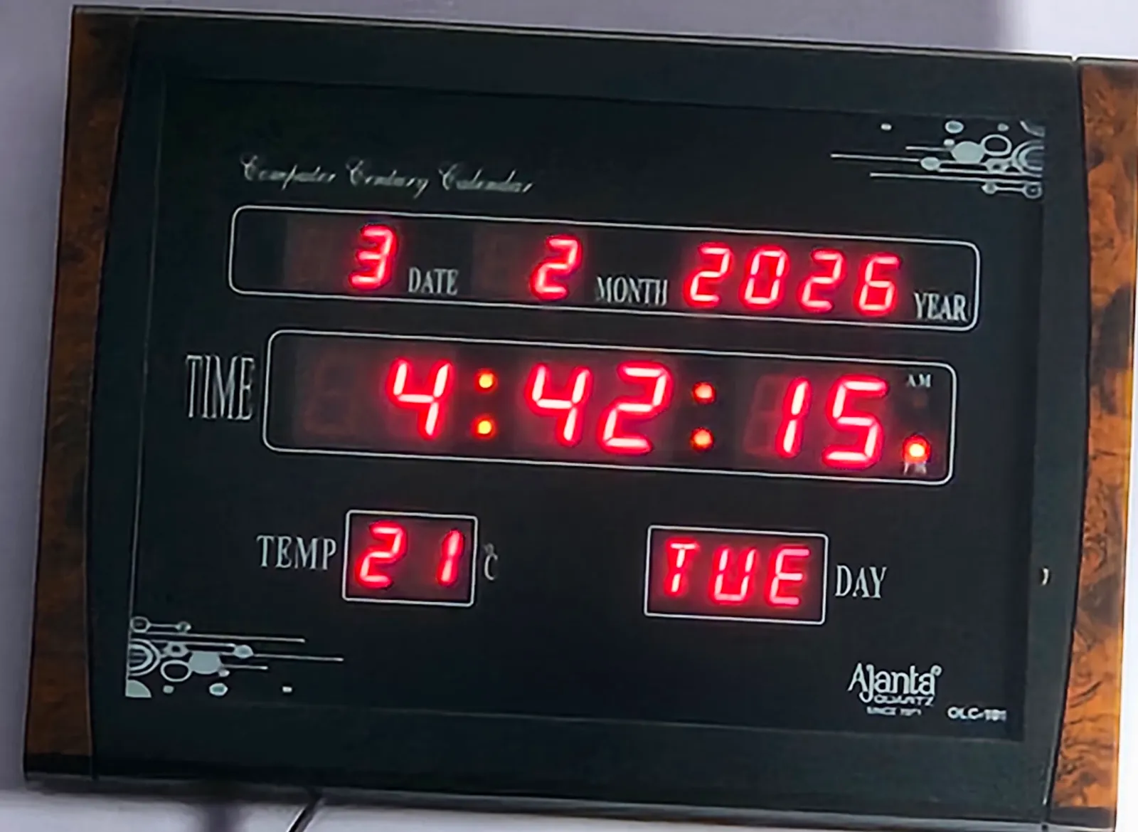 Digital clock  for sale in JHANSI, Uttar Pradesh