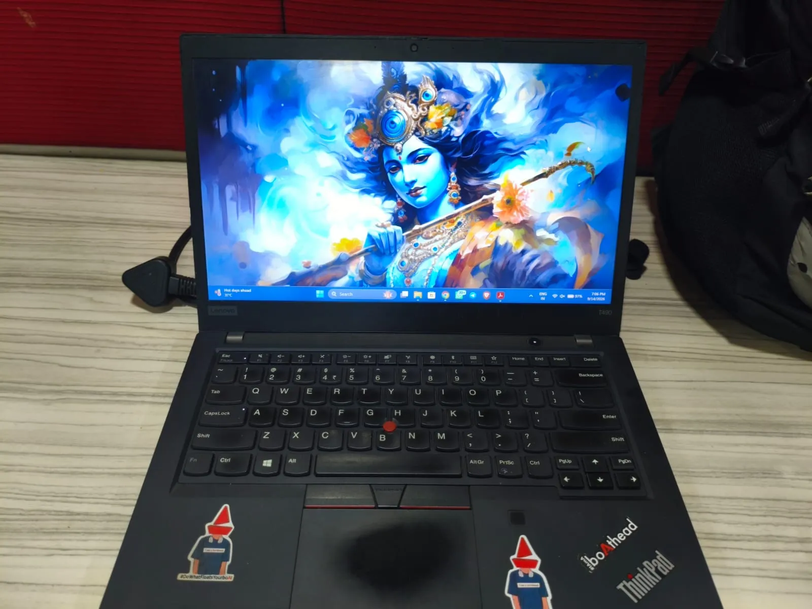 LENOVO THINKPAD T490 - Thumbnail 4