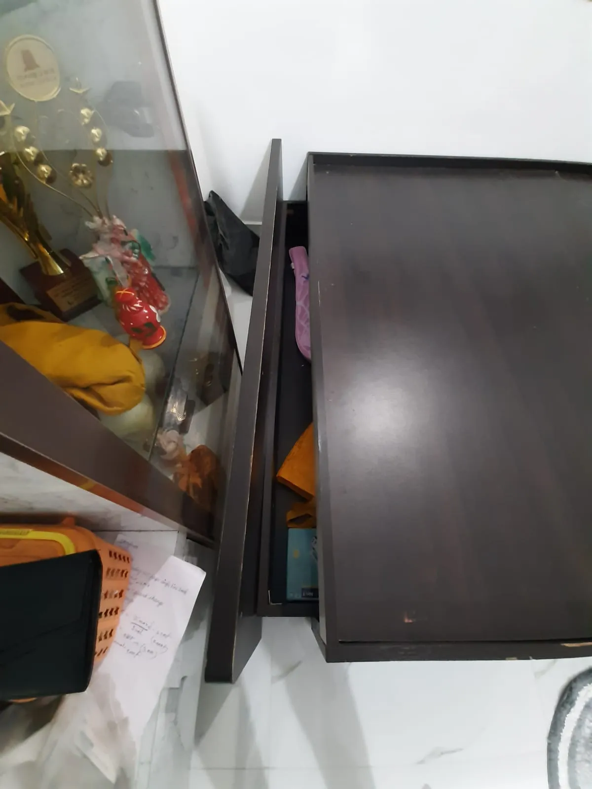 Qeen size bed - Thumbnail 3