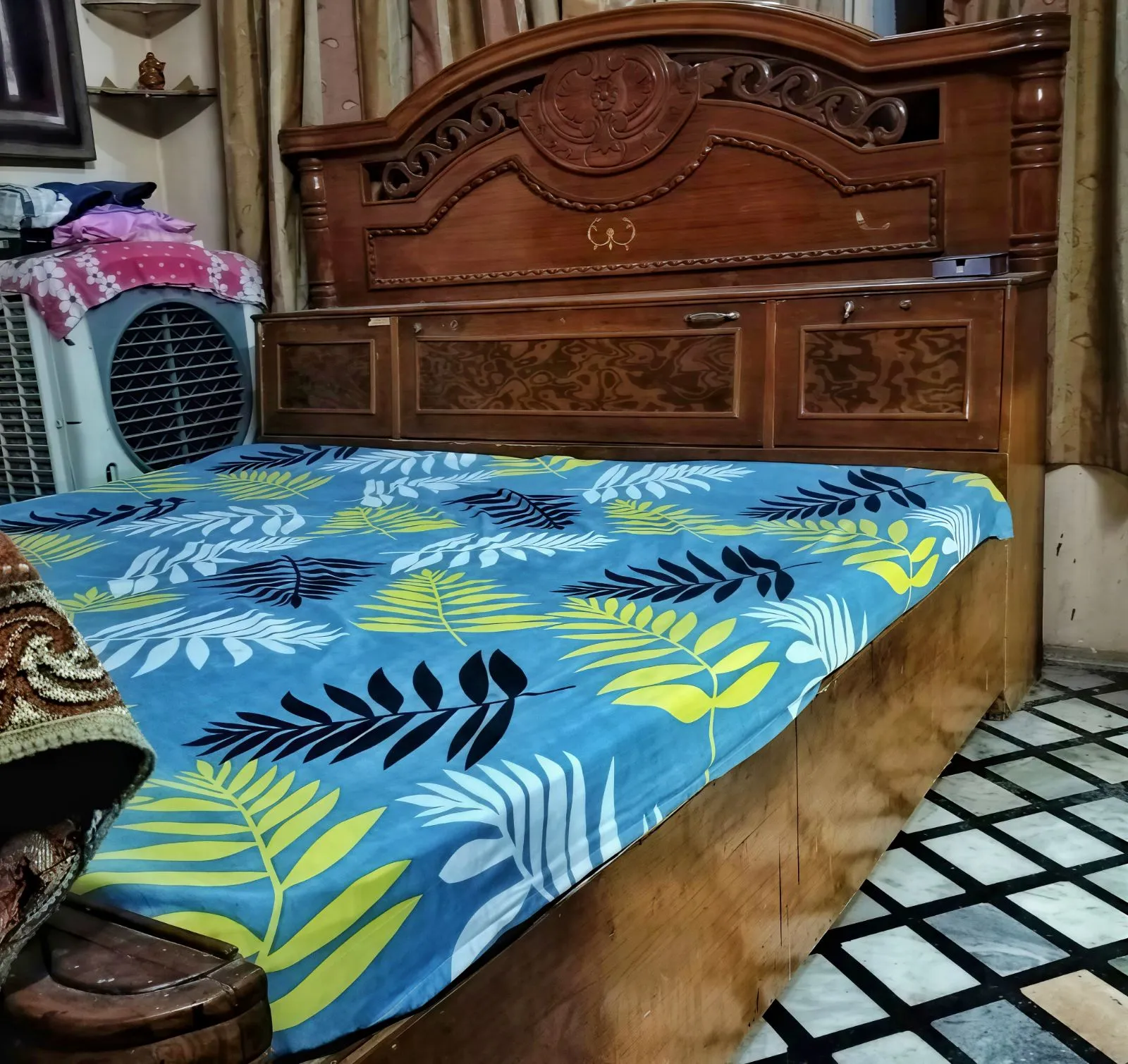 5 Sheesham Home Wooden Furniture (Mandir, Bed, Dressing table, Bench) - Thumbnail 2