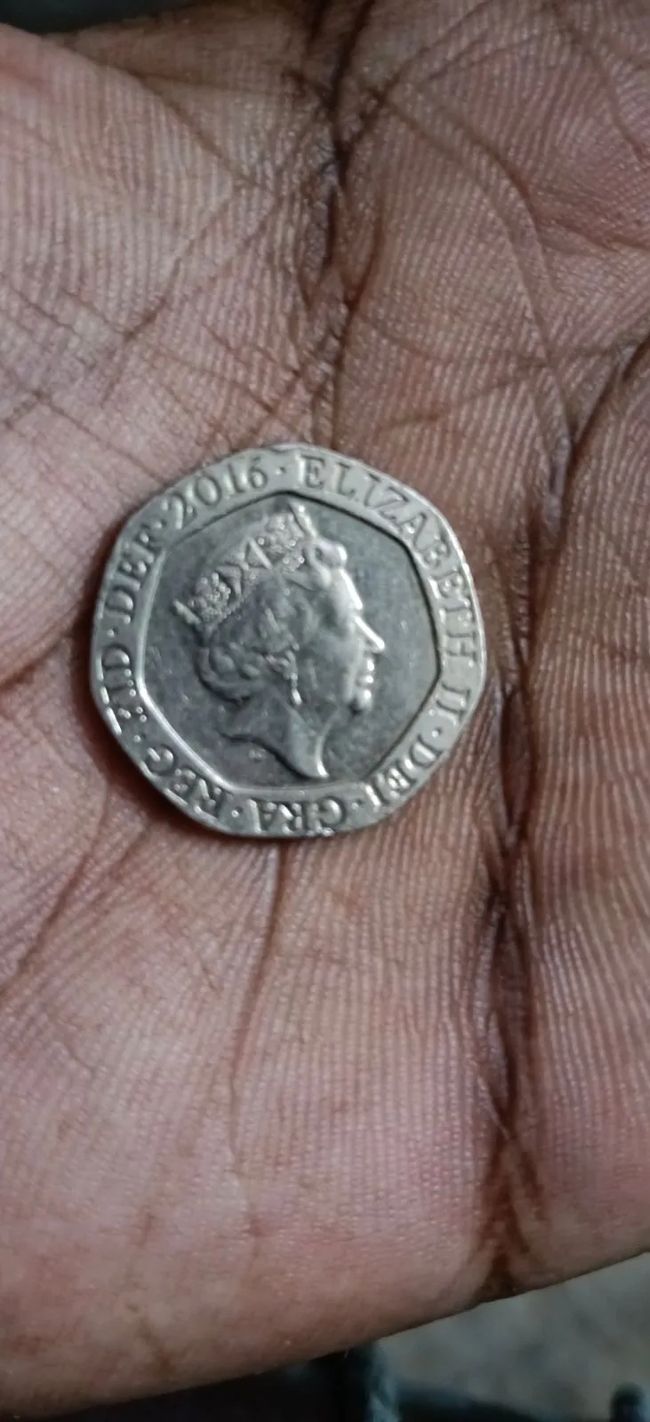 Elizabeth coin - Image 1