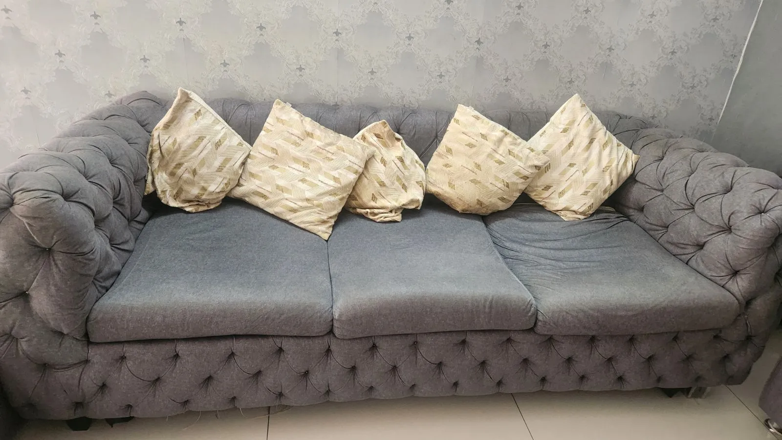 5 seater sofa (3 +2) for sale for sale in HYDERABAD, Telangana