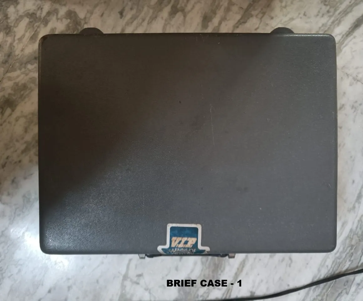 Set of Brief cases & Side bags - Thumbnail 2