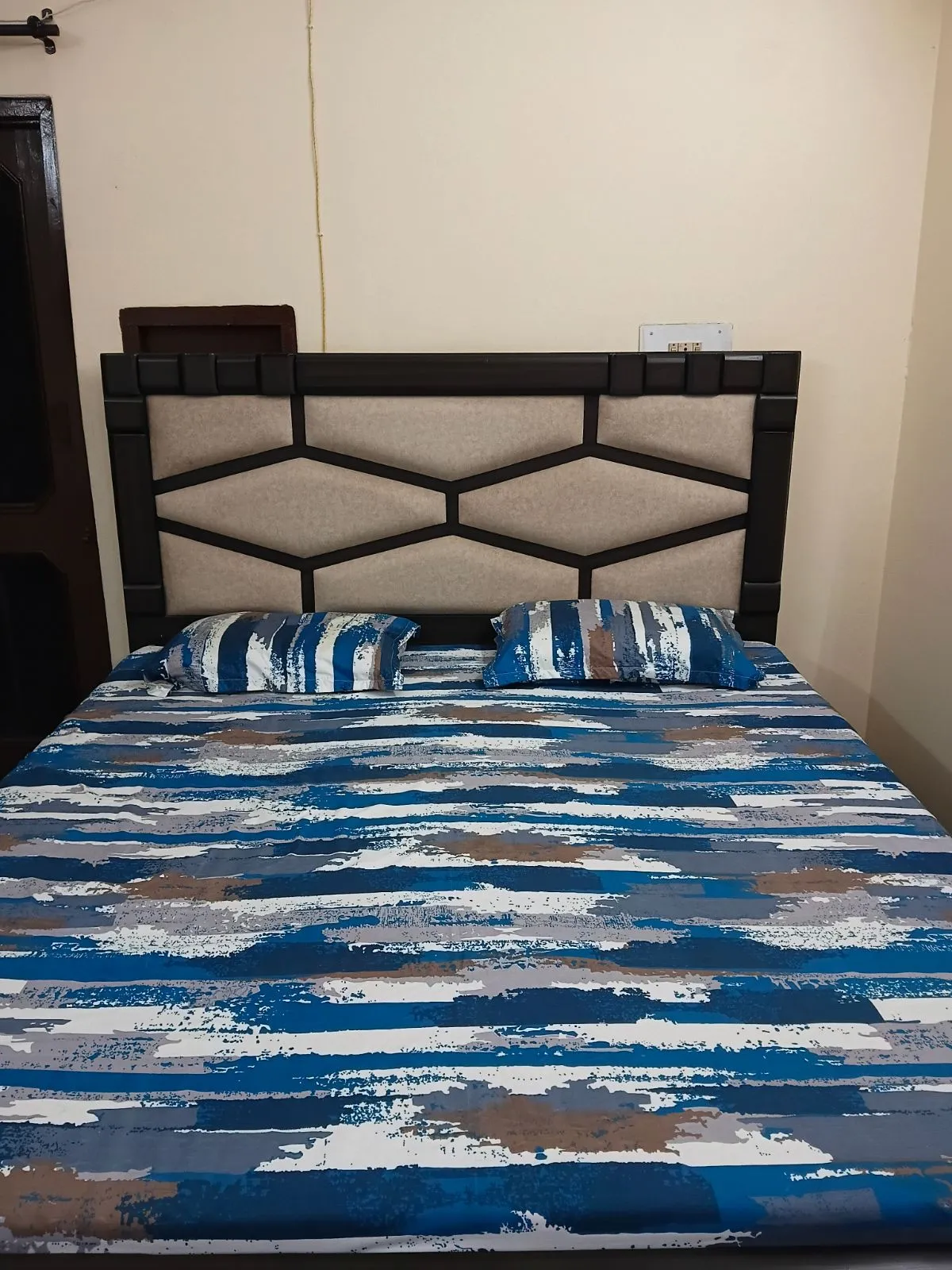 Double bed for sale in Mohali, Punjab