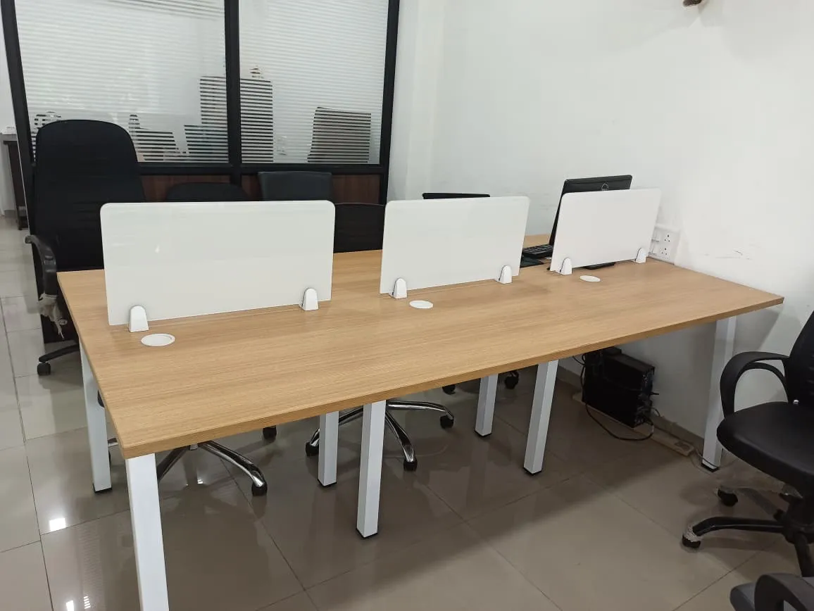 Office Boss and Employee table - Thumbnail 7