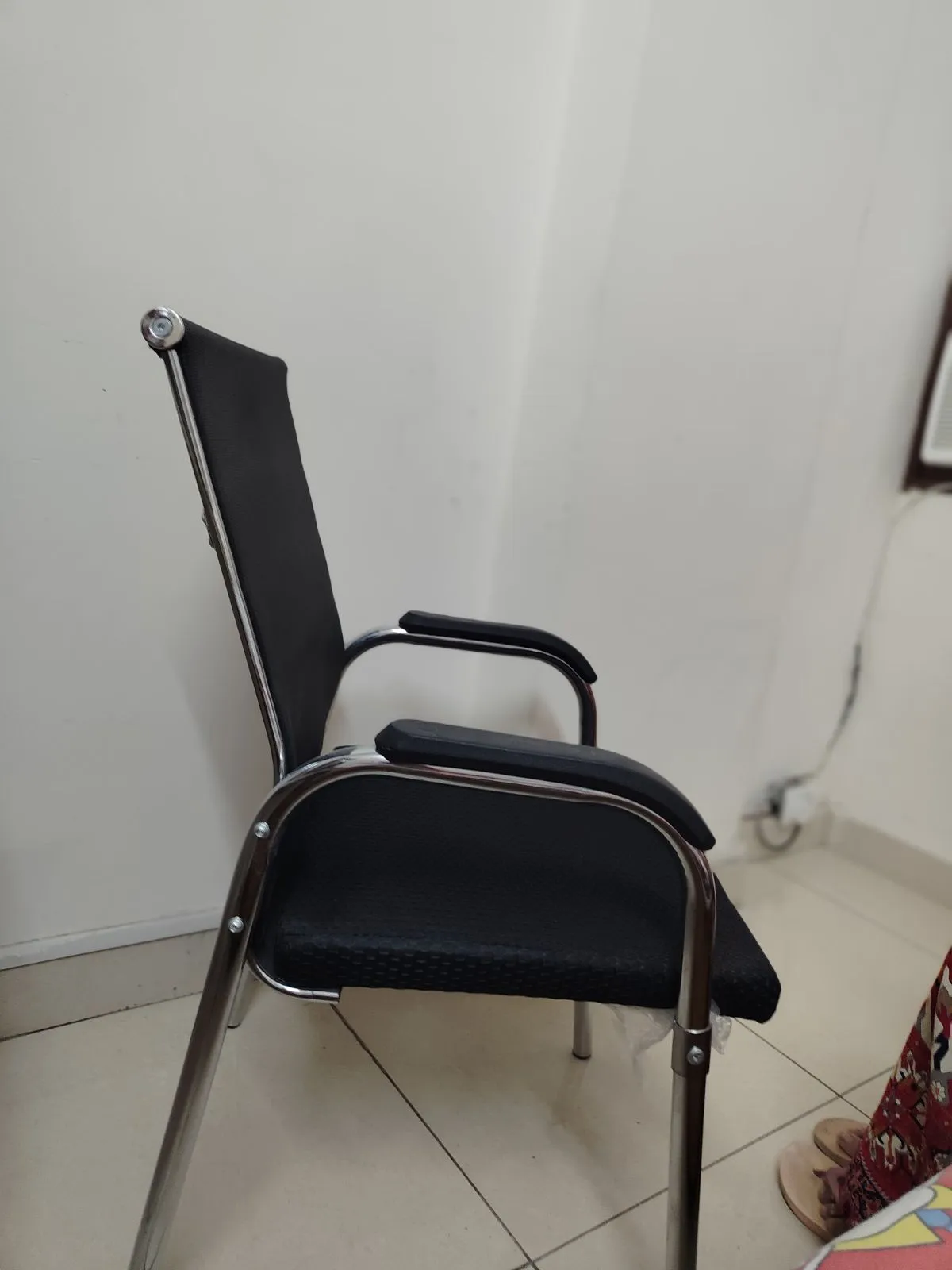 Chair for sale in Delhi, Delhi