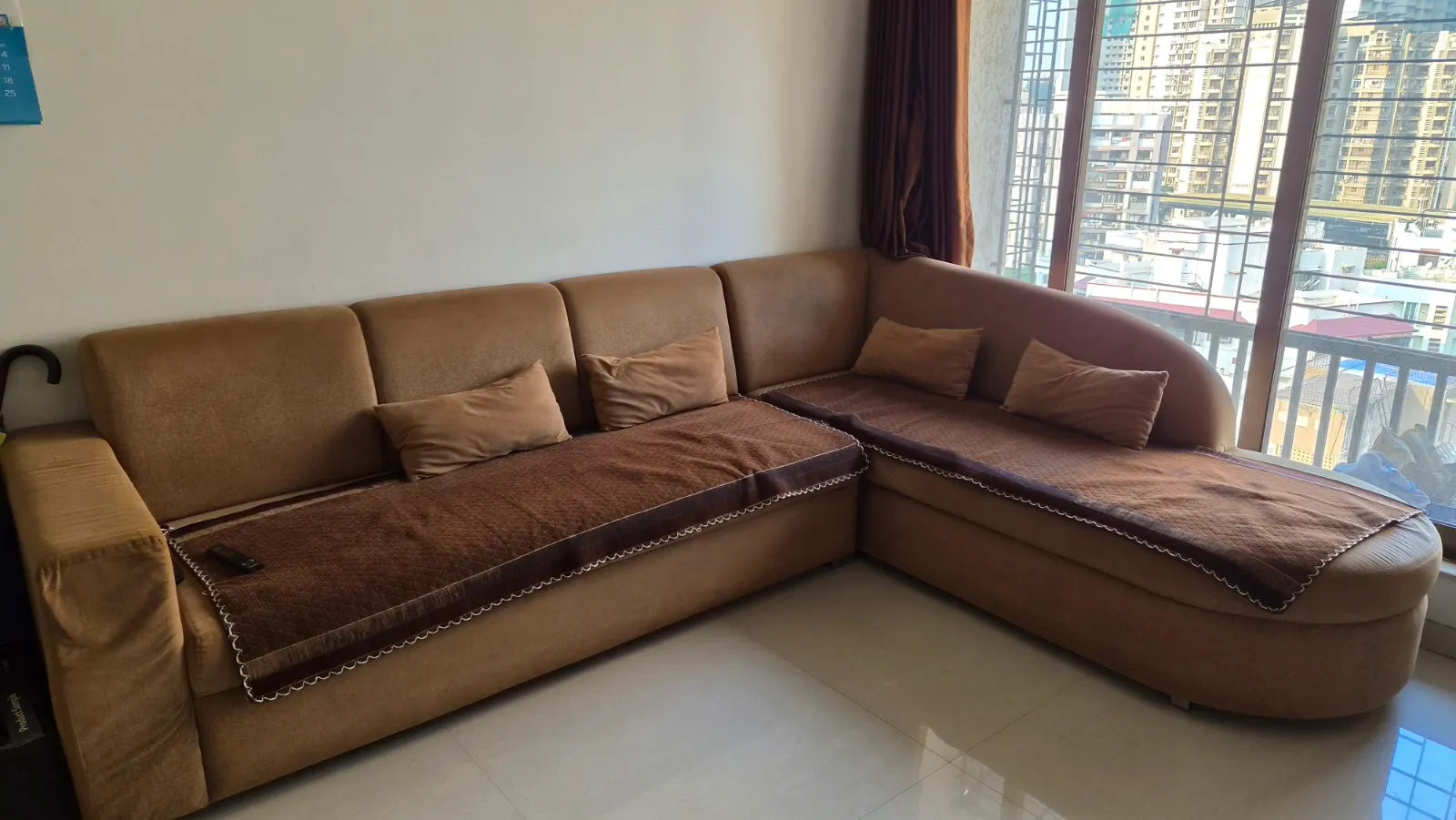 6 seater sofa - Thumbnail 3