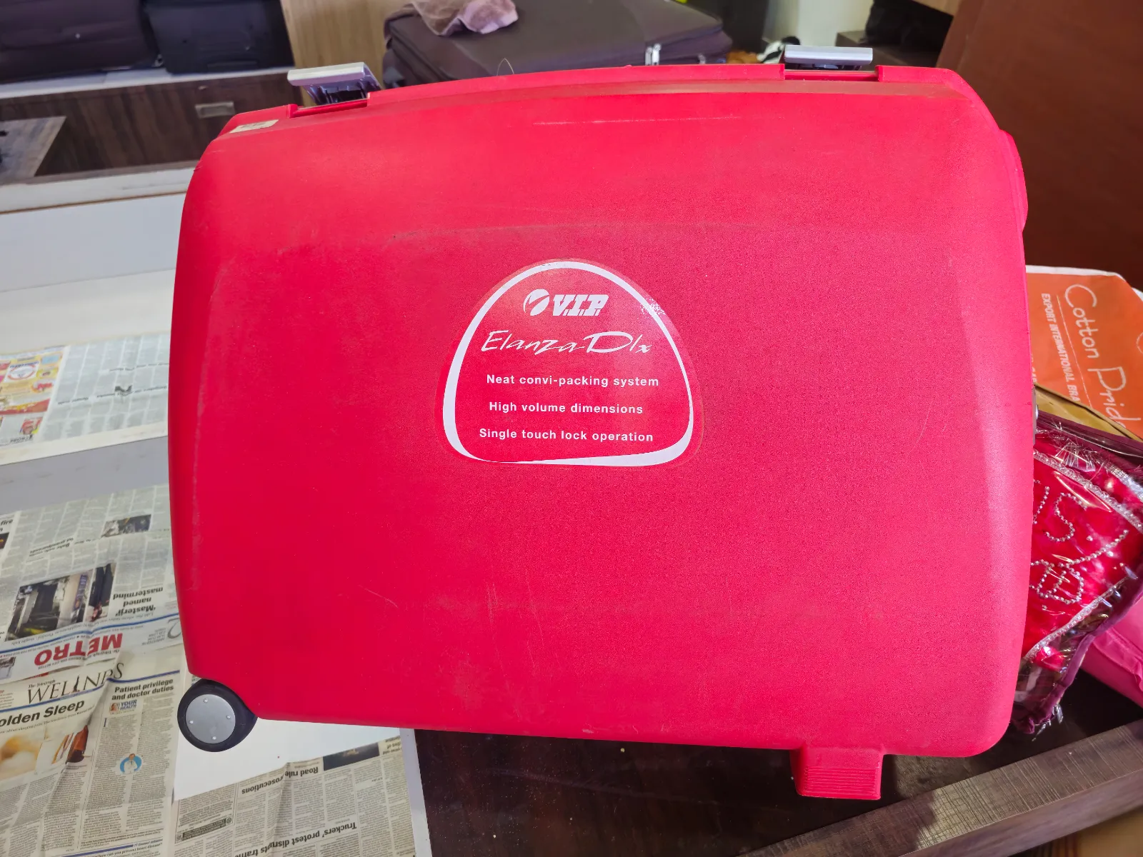 Vip suitcase for sale in Kolkata, West Bengal