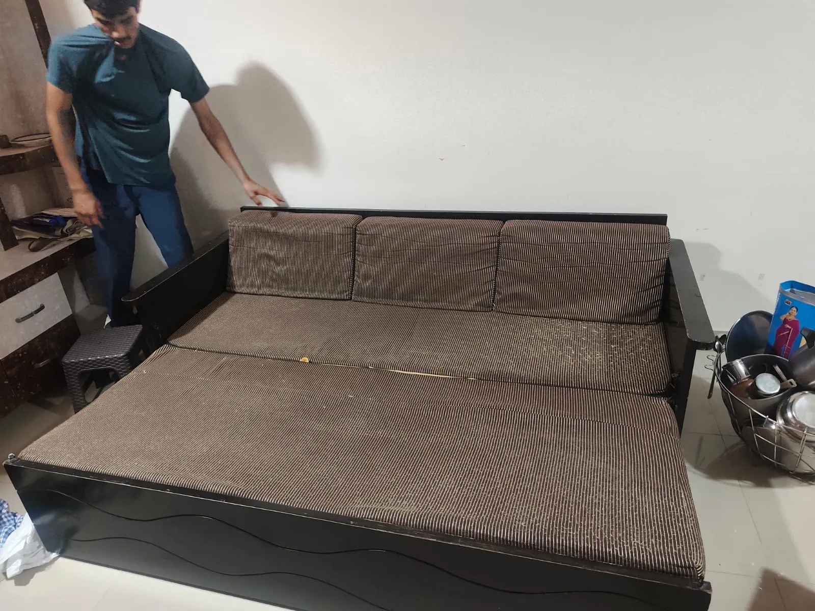 3 Seater Sofa cum Bed - Thumbnail 2