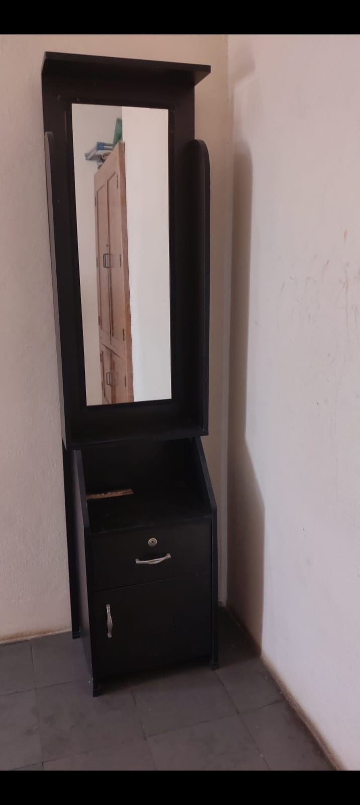 Sofa (3+2)& dressing table - Thumbnail 2