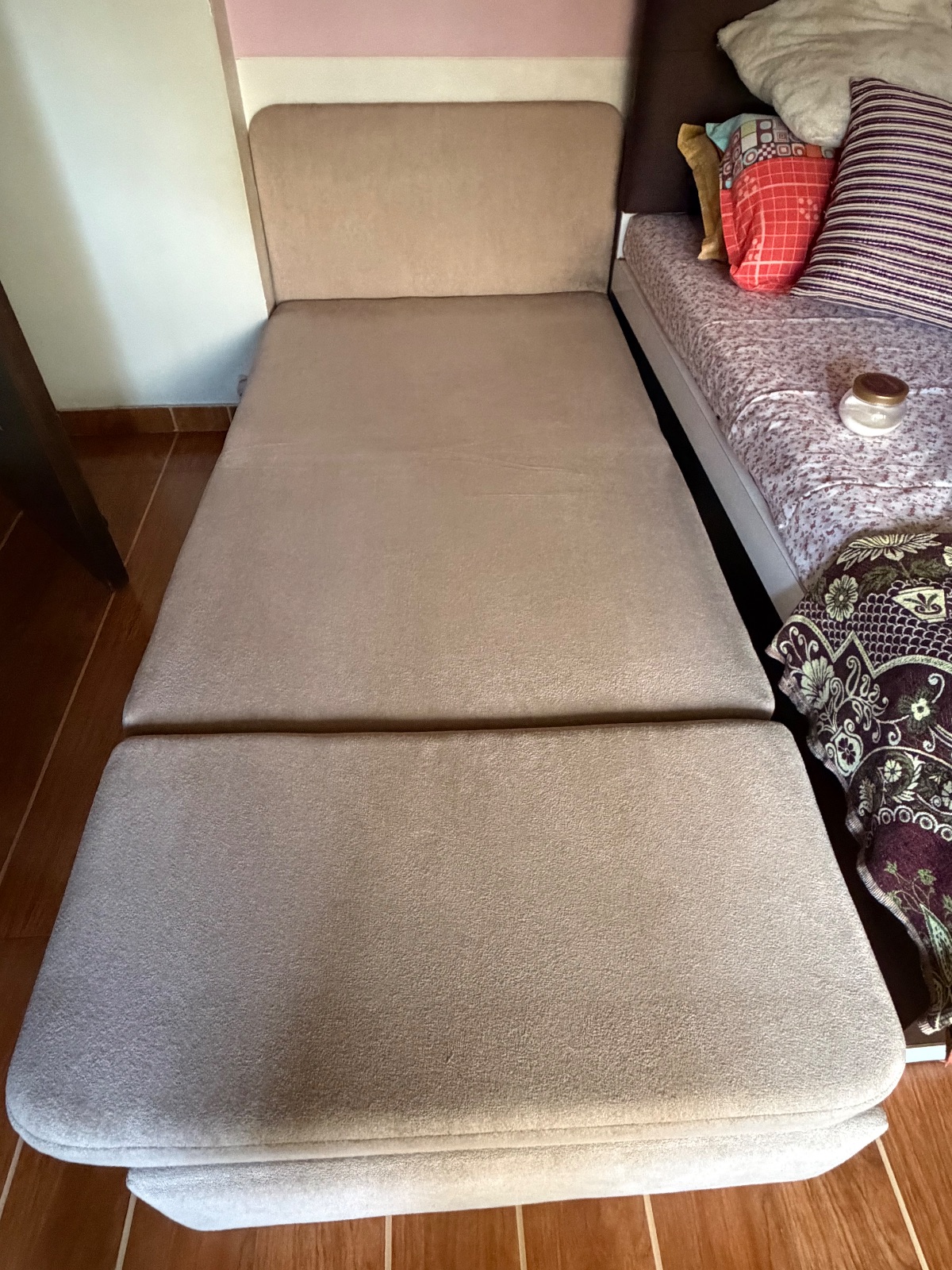Single sofa cum bed for sale in Kalyan, Maharashtra