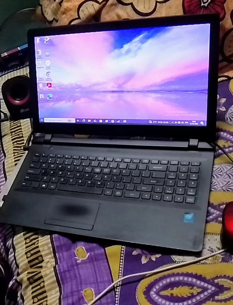 Lenovo laptop sell very good condition battery backup good. - Image 1