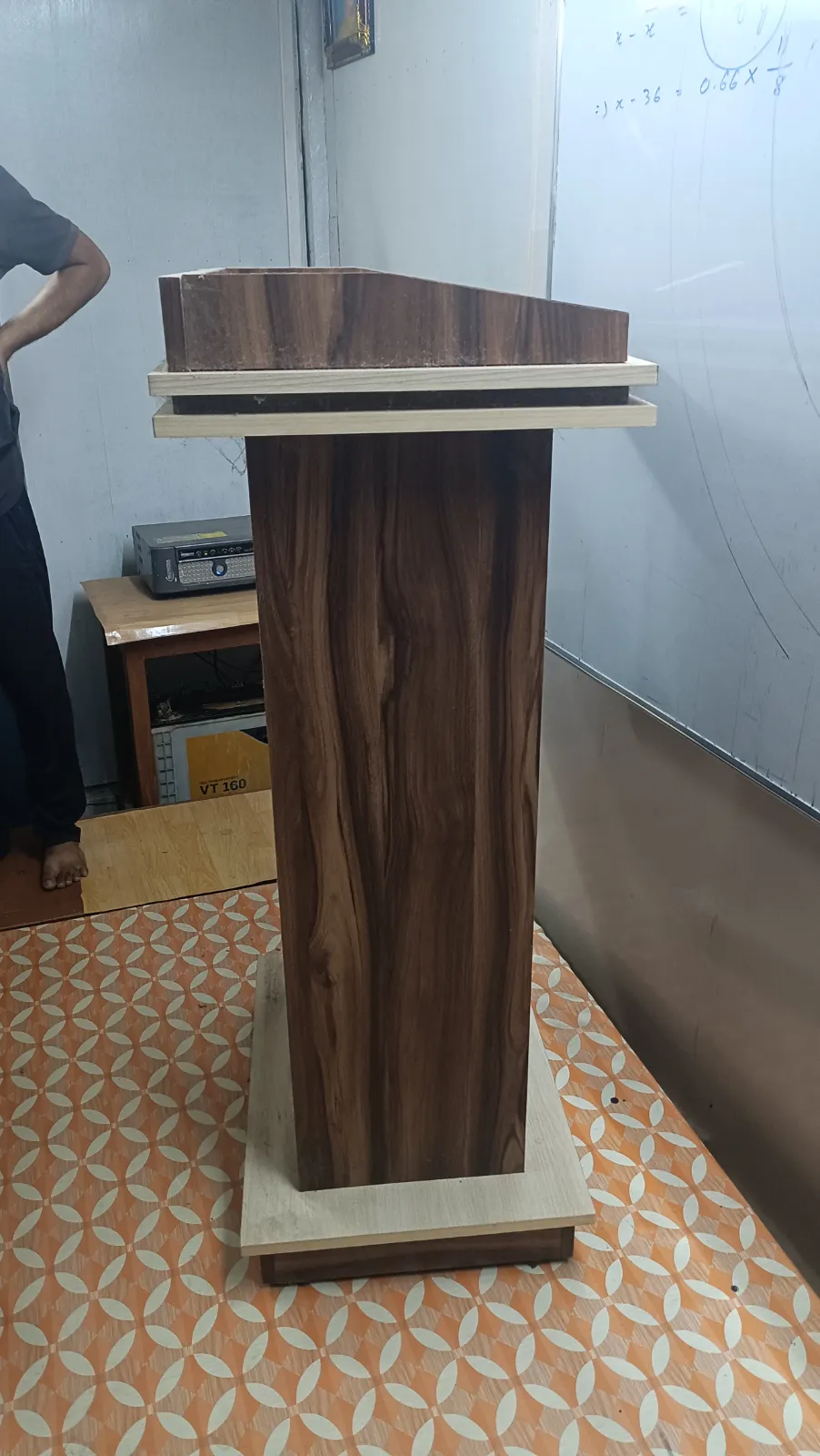 Wooden Podium Lecture Stand - Thumbnail 2