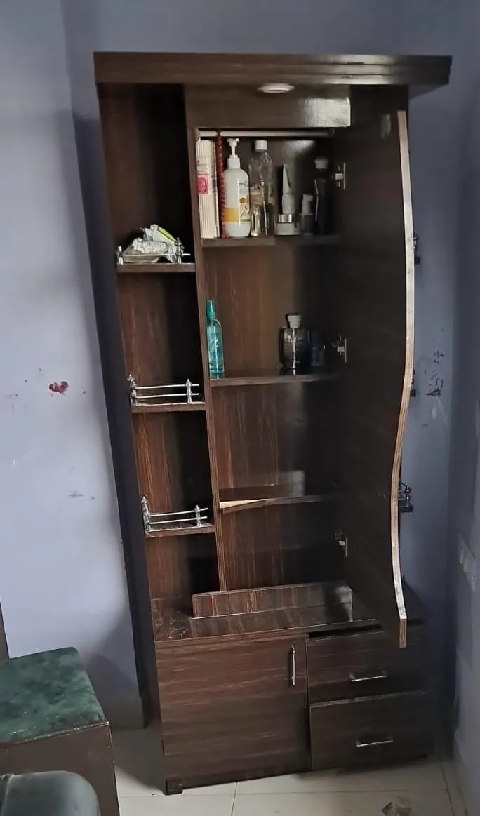 Dressing wardrobe - Thumbnail 2