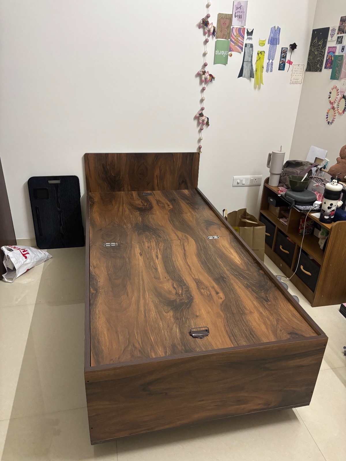 A single bed and a three door cupboard - Thumbnail 2