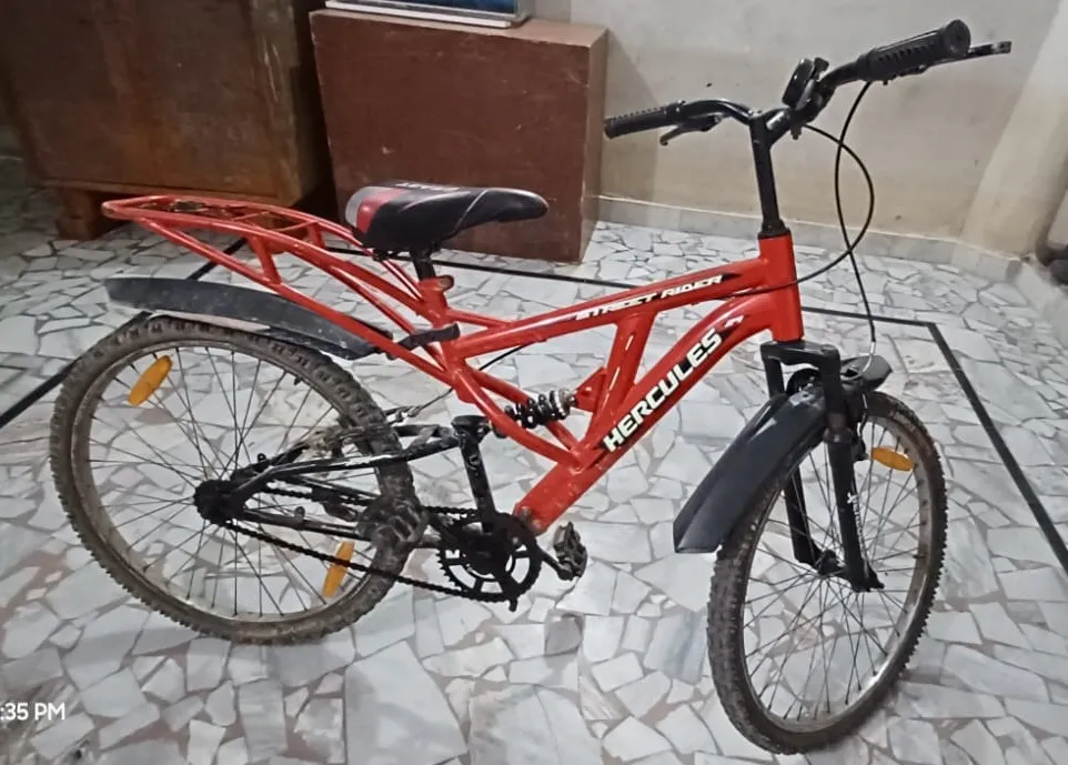 Red & Black color Bicycle - Thumbnail 2