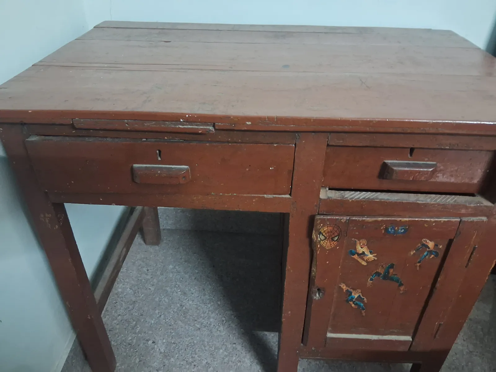 Writing table for sale in Chennai, Tamil Nadu