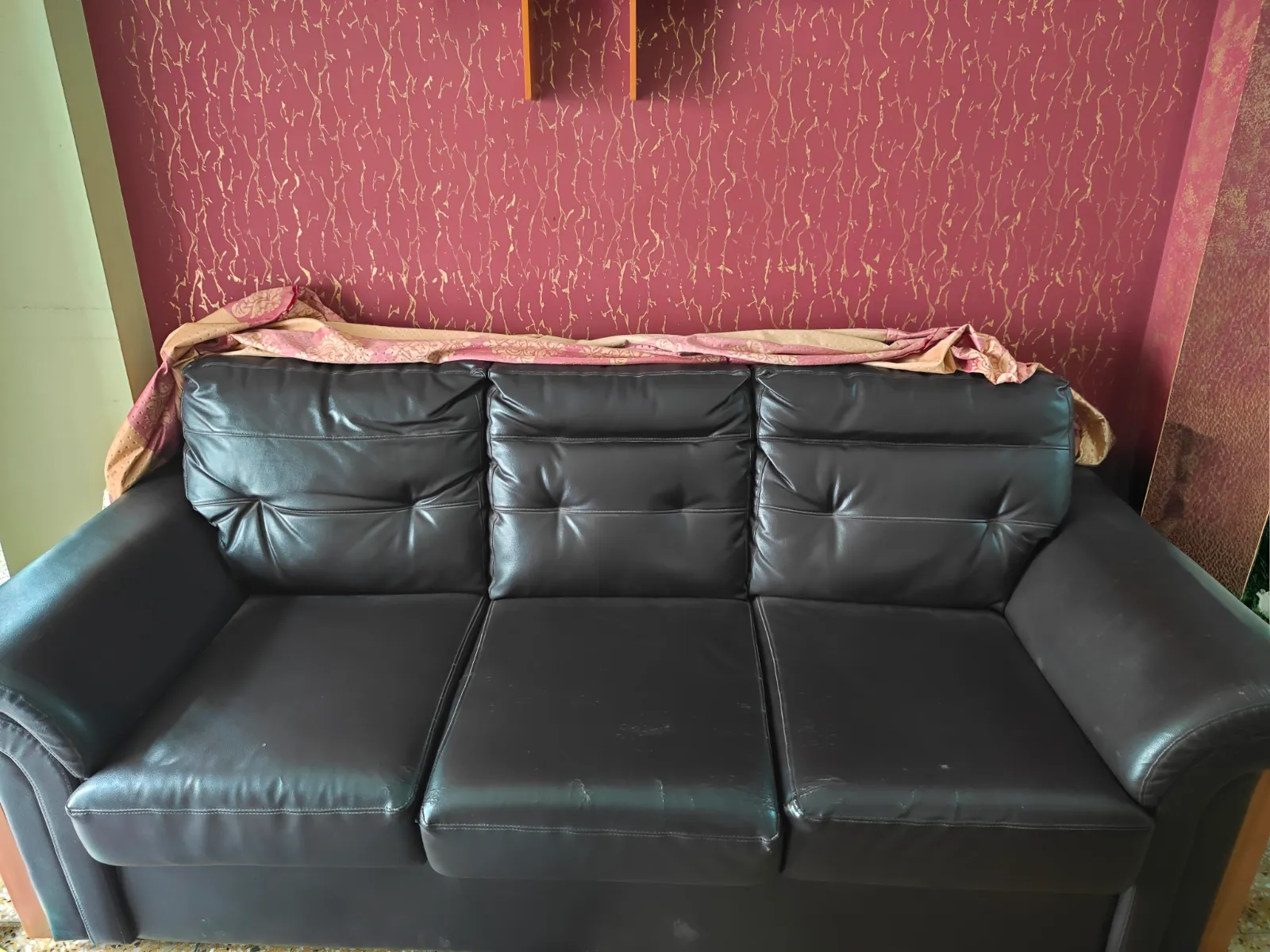 3 seater Leatherette Sofa for sale in Kolkata, West Bengal