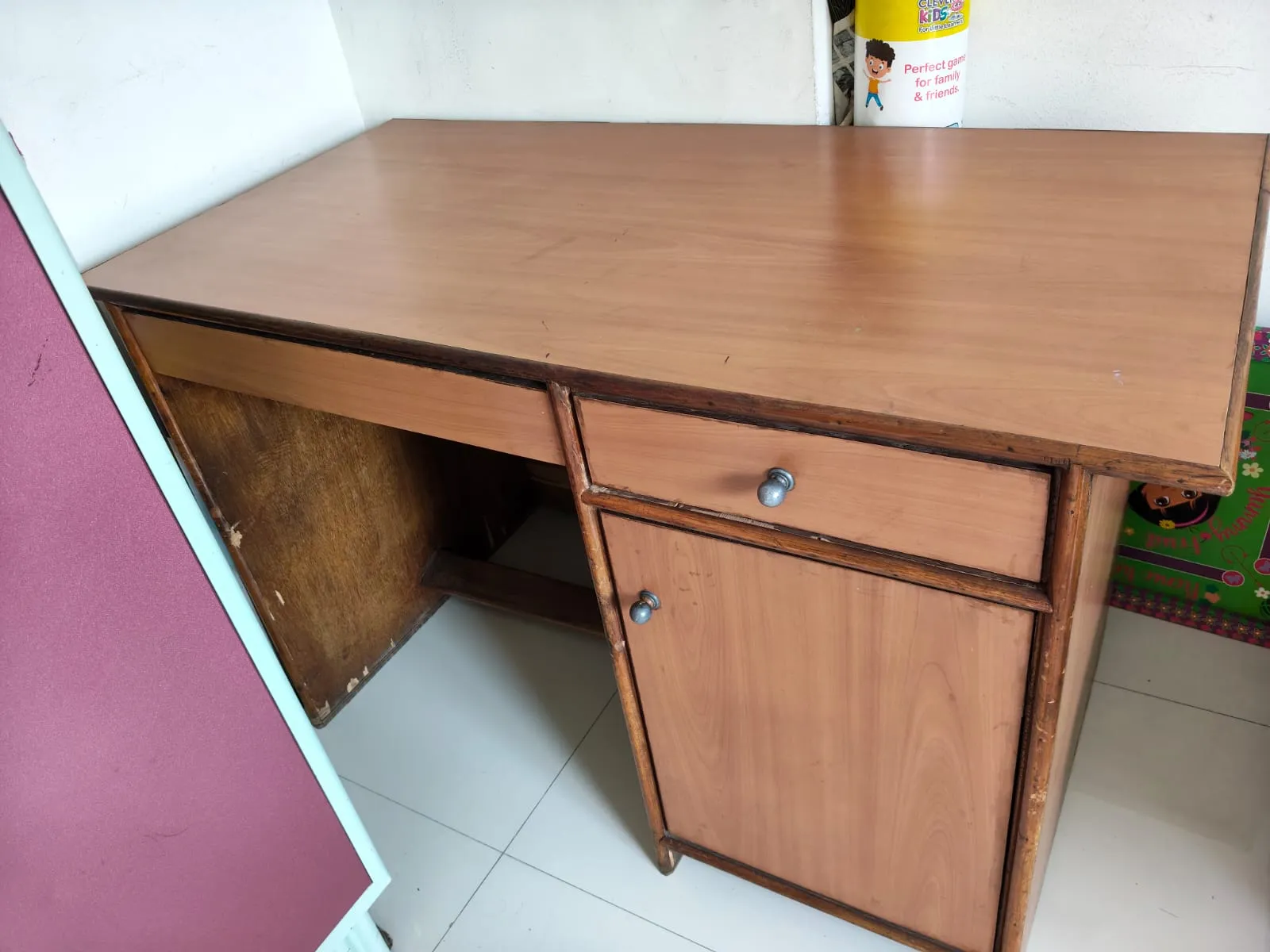 Old table and chair - Thumbnail 2