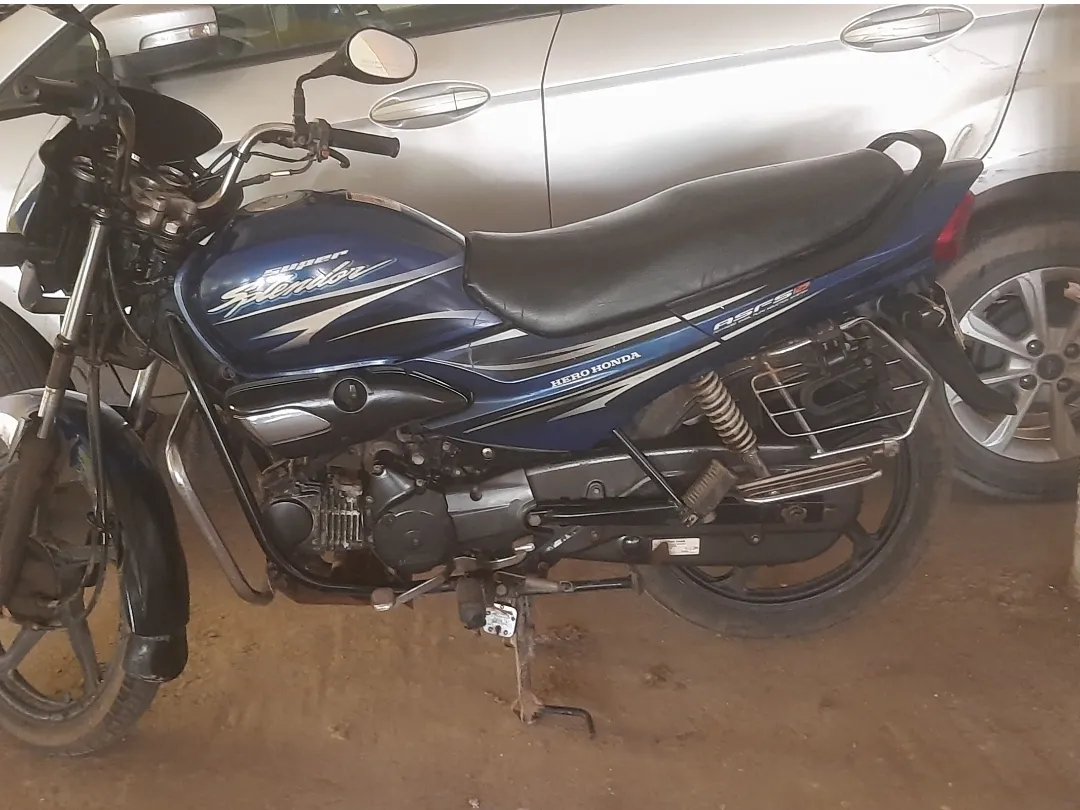 Hero Honda Super Splendor Bike 125 CC for sale in Patna, Bihar
