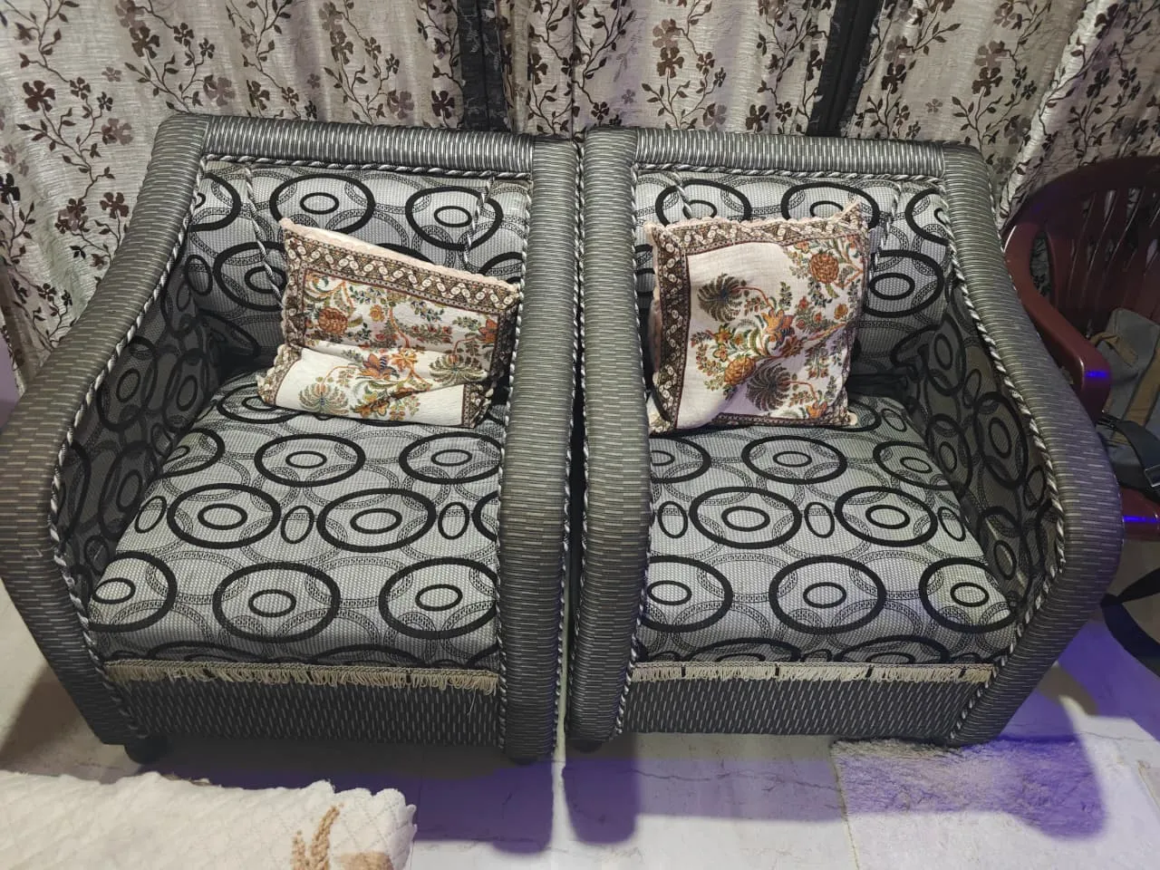 3+2 seater sofa set - Thumbnail 4