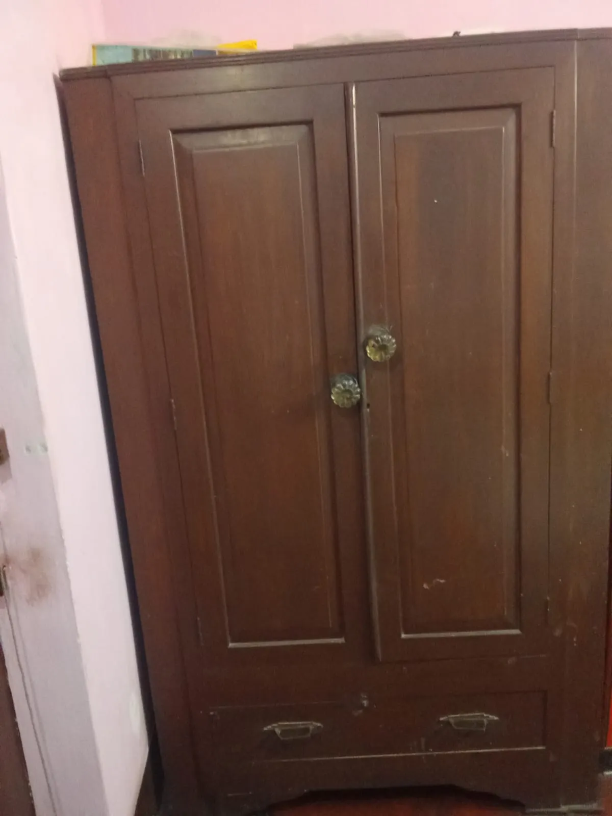 Wooden almirah for sale in Kolkata, West Bengal