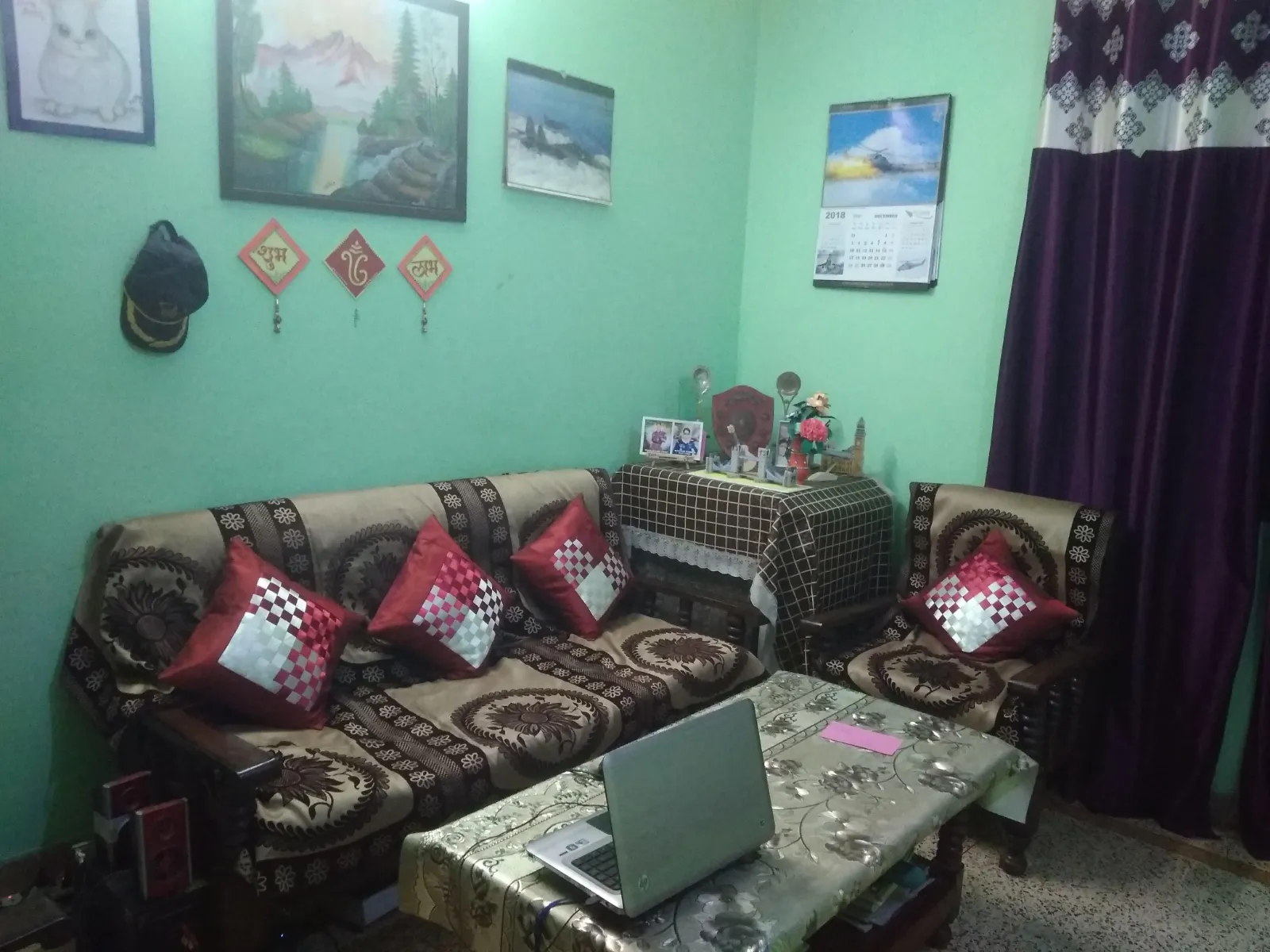 5- seater Sofa set+ Center Table - Thumbnail 4
