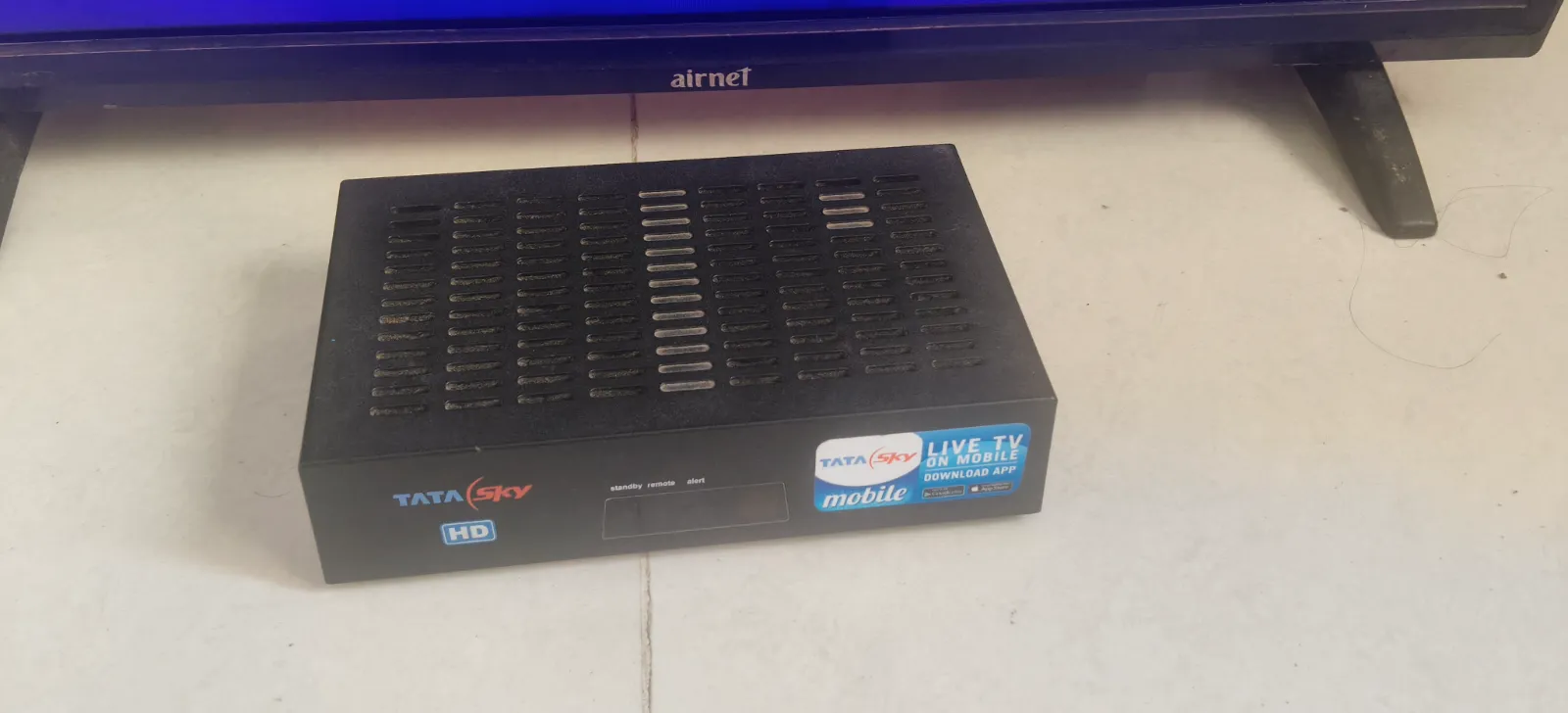 Tv with set top box - Thumbnail 2