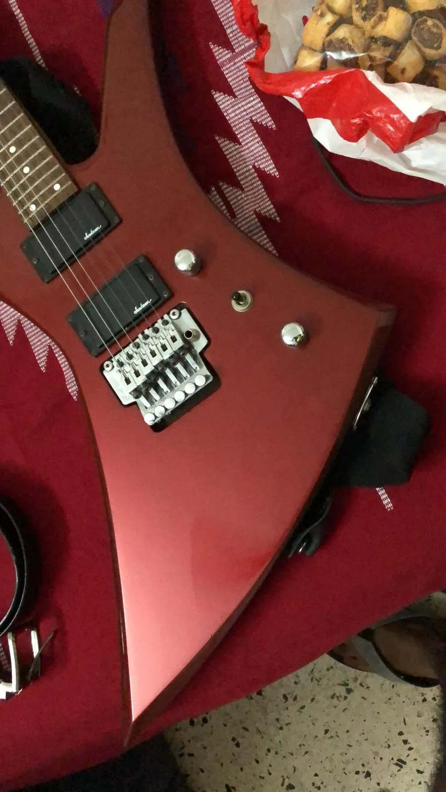 Electric Guitar + Amplifier + Processor - Thumbnail 3