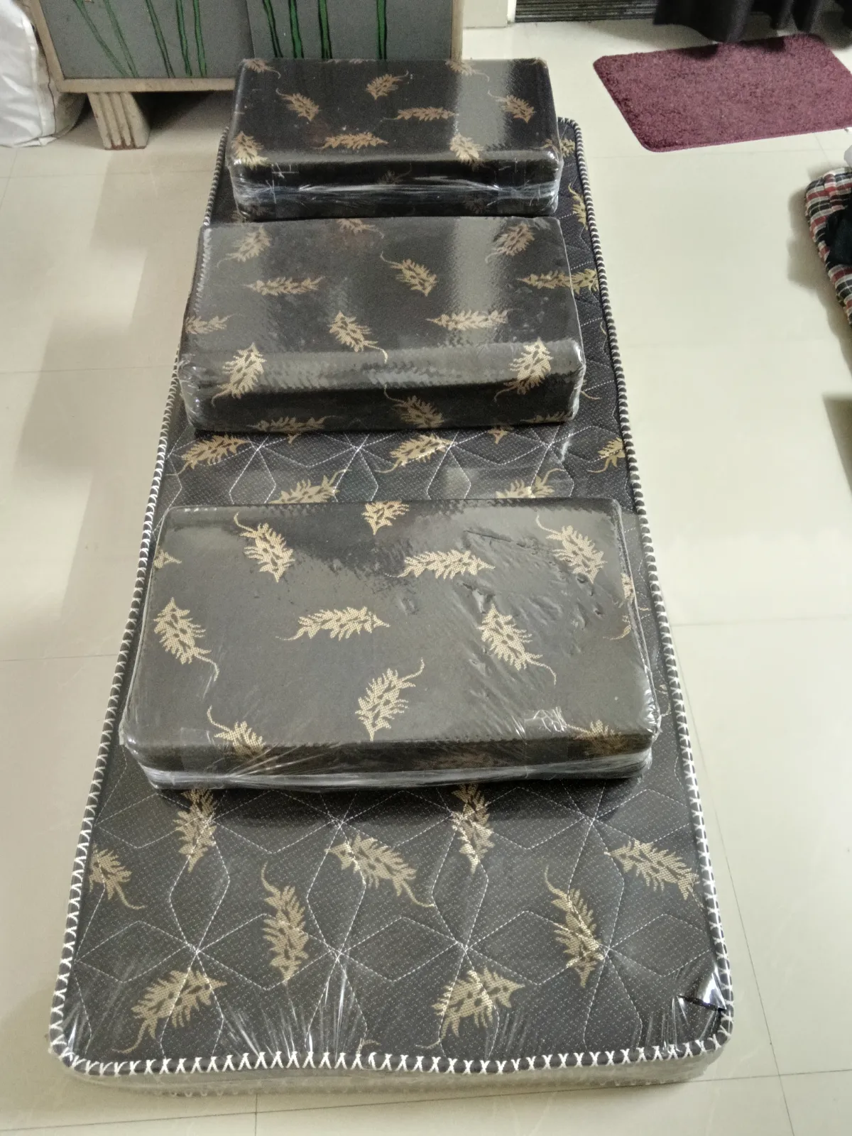Metal Sofa Cum Bed / Sofa Set for Sale – Hinjewadi Phase 3, Pune for sale in pune, Maharashtra