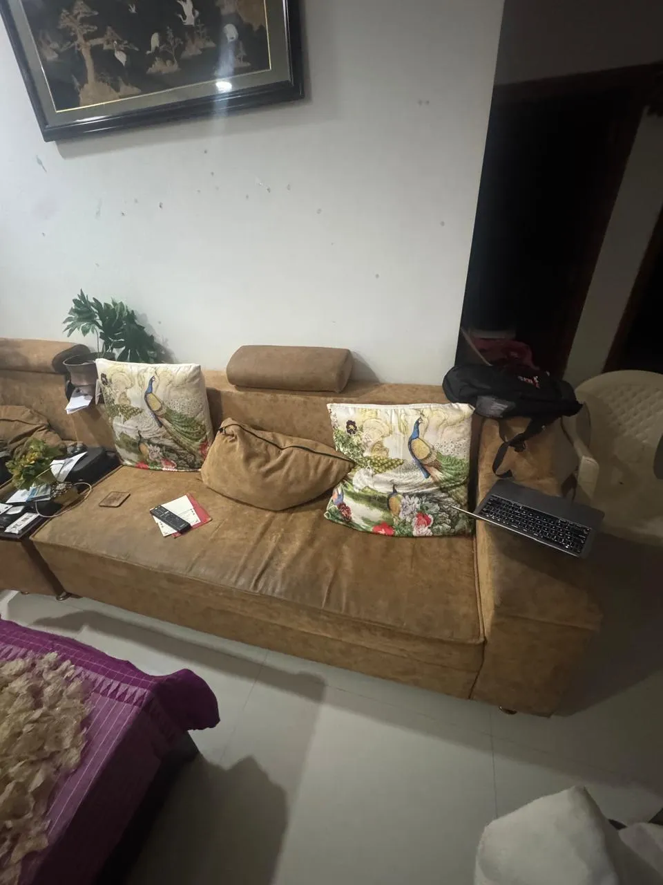 3+2 Seater Sofa 4 yrs old for sale in Secunderabad, Telangana