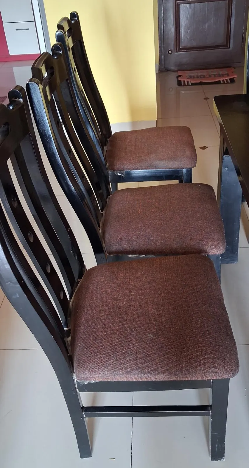 Solid Mysore Teak Wood 4-Seater Dining Set – Very Good Condition - Thumbnail 6